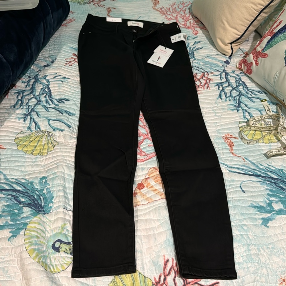 Skinnygirl Jeans. The Skinny style.